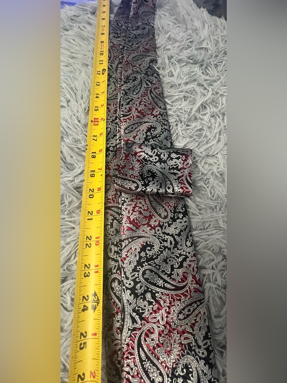 Men’s Silk Tie & Handkerchief Set